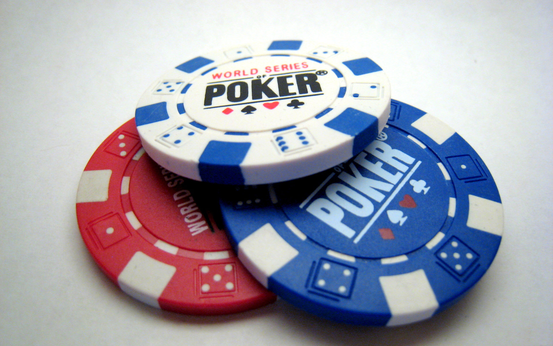 Can Online Poker Make People Rich?
